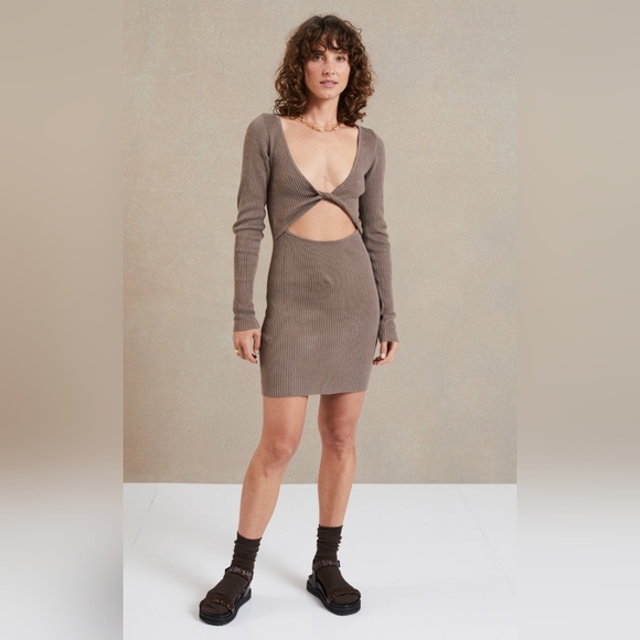 16. BEC + BRIDGE RIVIERA KNIT LONG SLEEVE MINI DRESS - Picture 2 of 7